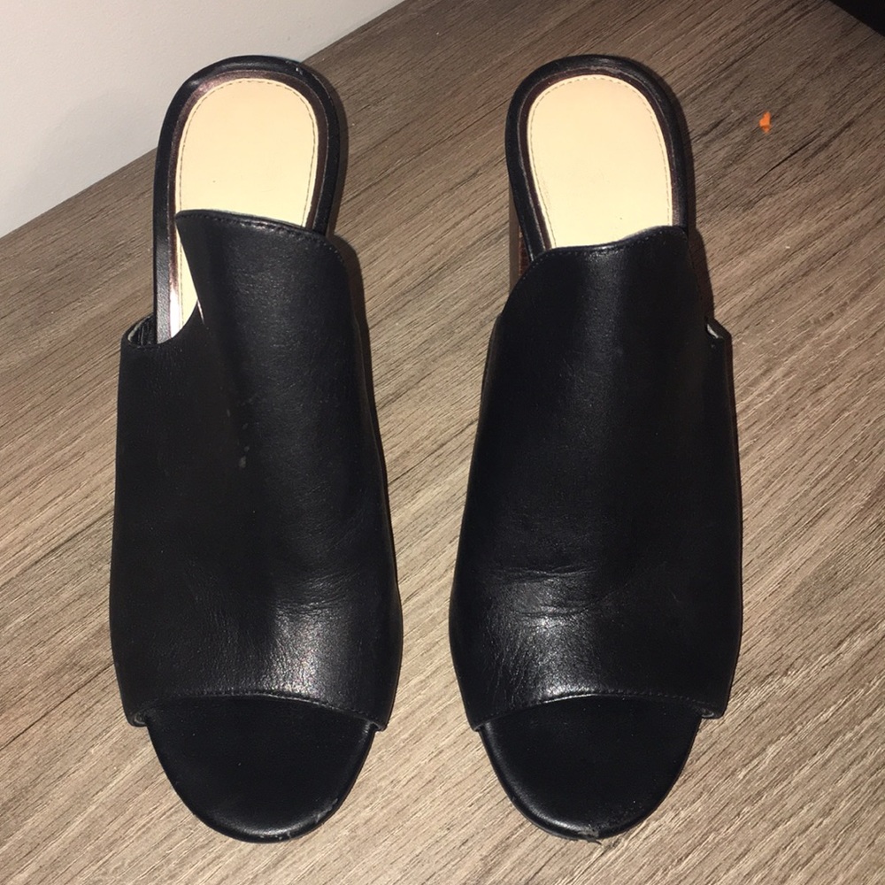 Jessica Simpson heels